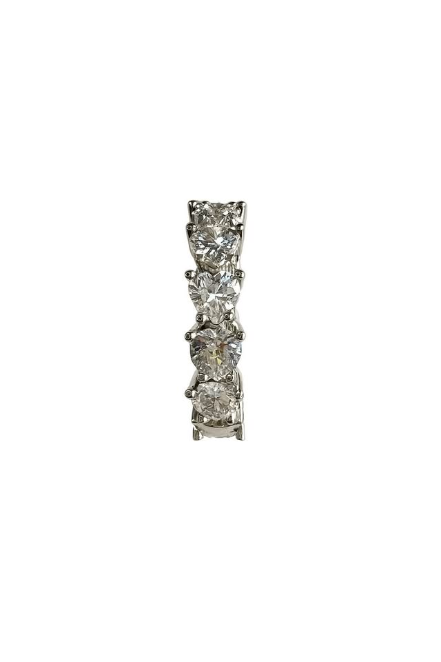 Anello Eternity Argento 925 pietre 5 mm taglio a cuore .